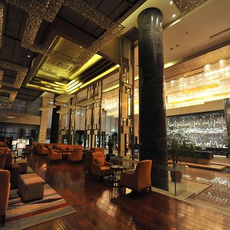 Wyndam Xuzhou East Hotel Екстериор снимка