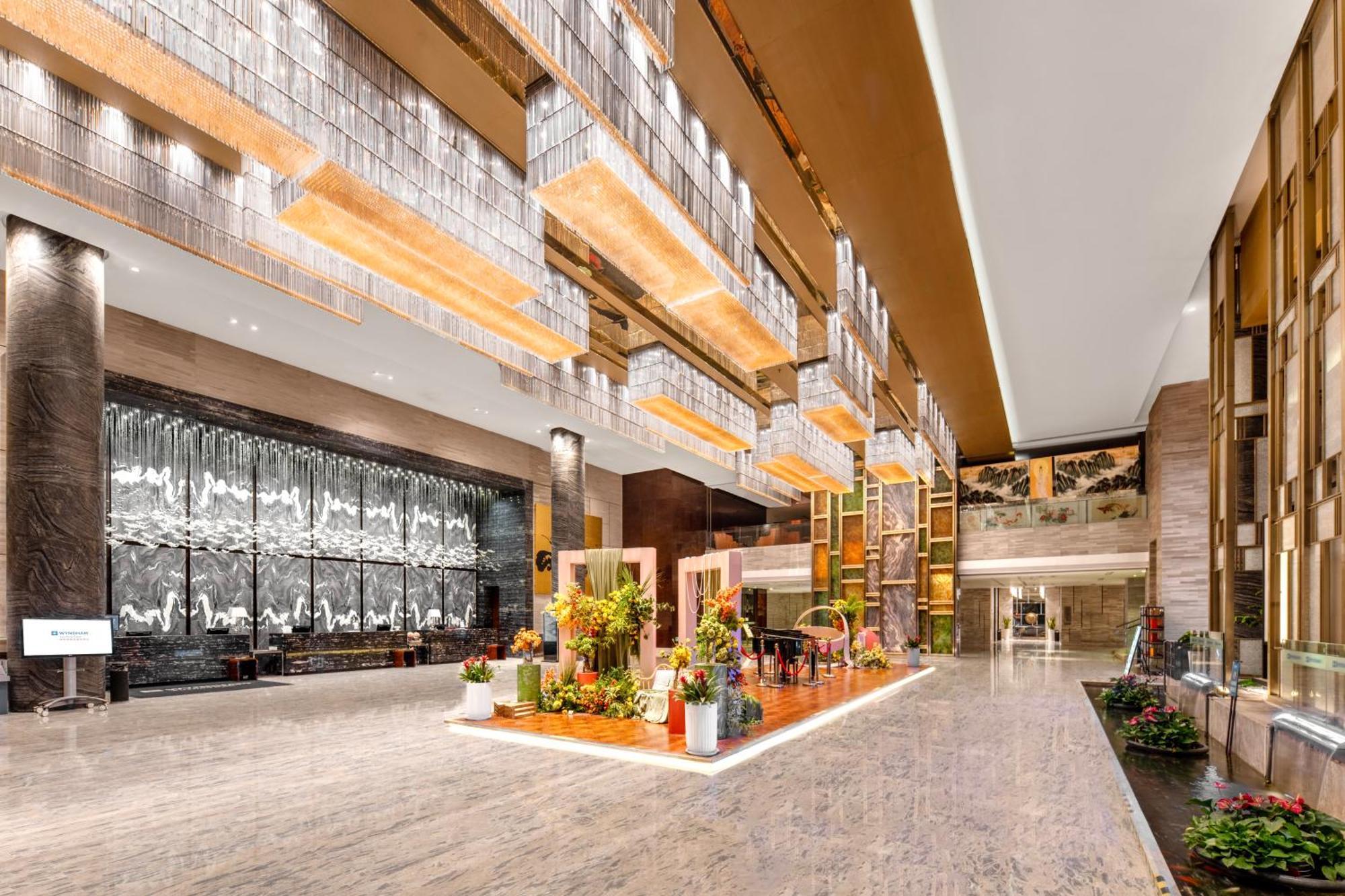 Wyndam Xuzhou East Hotel Екстериор снимка