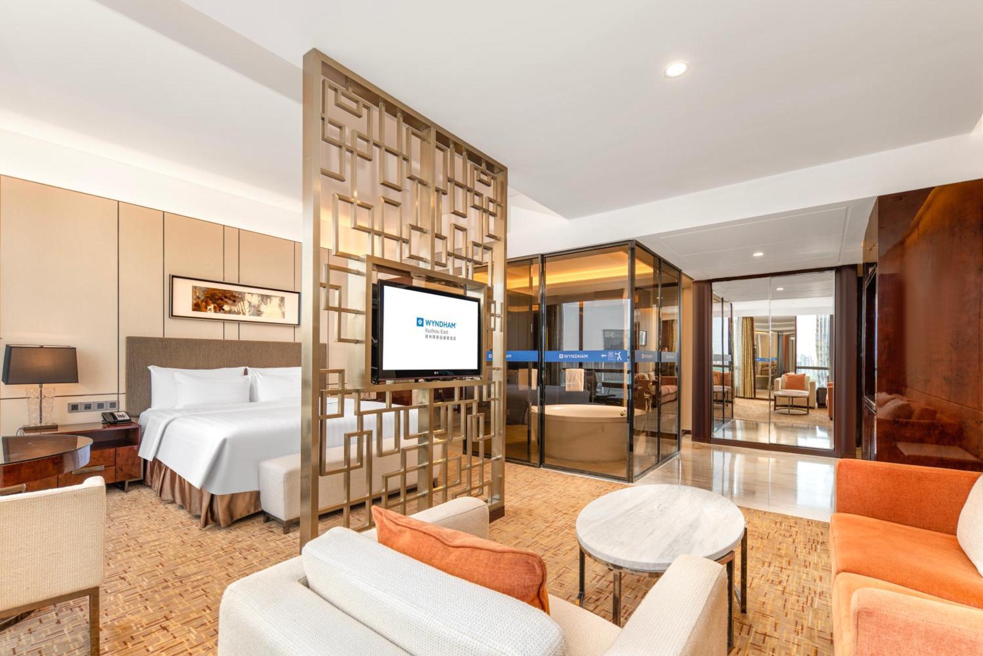 Wyndam Xuzhou East Hotel Екстериор снимка