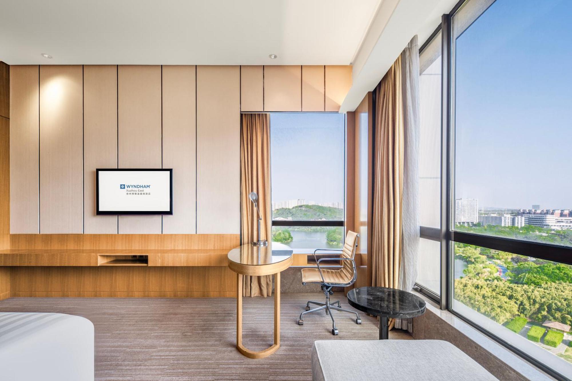 Wyndam Xuzhou East Hotel Екстериор снимка