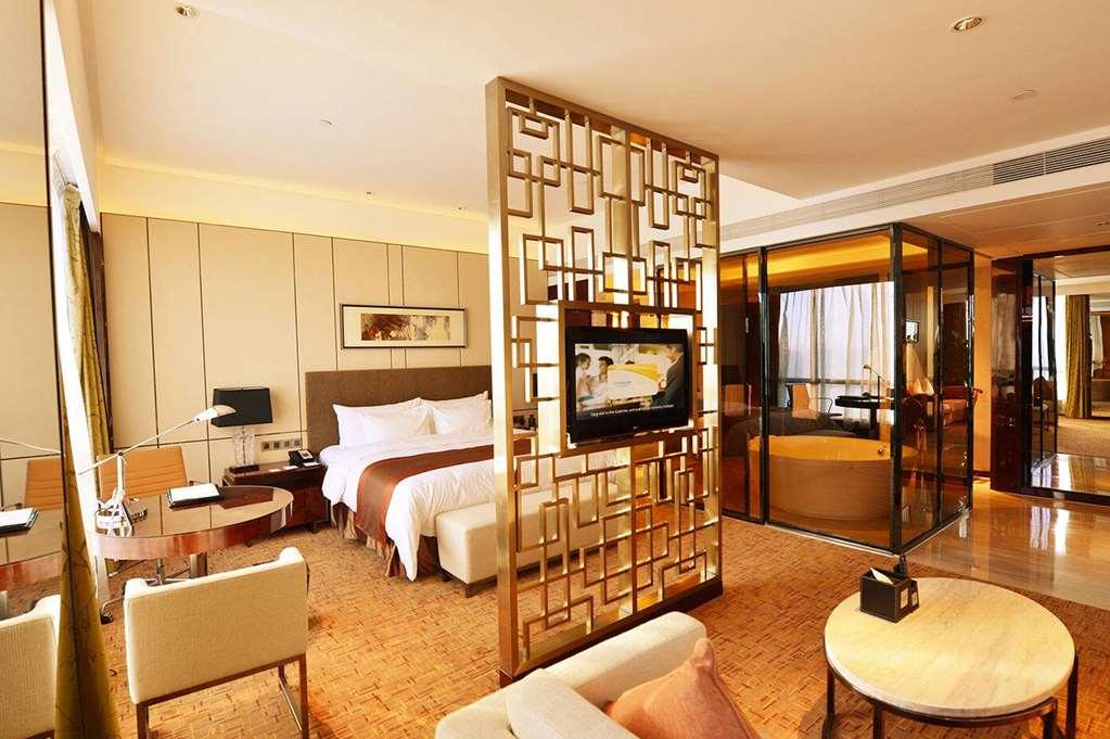 Wyndam Xuzhou East Hotel Стая снимка